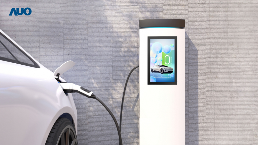 友達〝EVSE車用充電樁解決方案〞專為電動汽車充電樁設計，具有高亮度、克服戶外艱難環境的耐溫、耐紫外線等特性，並搭載散熱性及擴充性強的高效能工業電腦，可實現人機互動訴求，如資訊顯示、支付等應用
