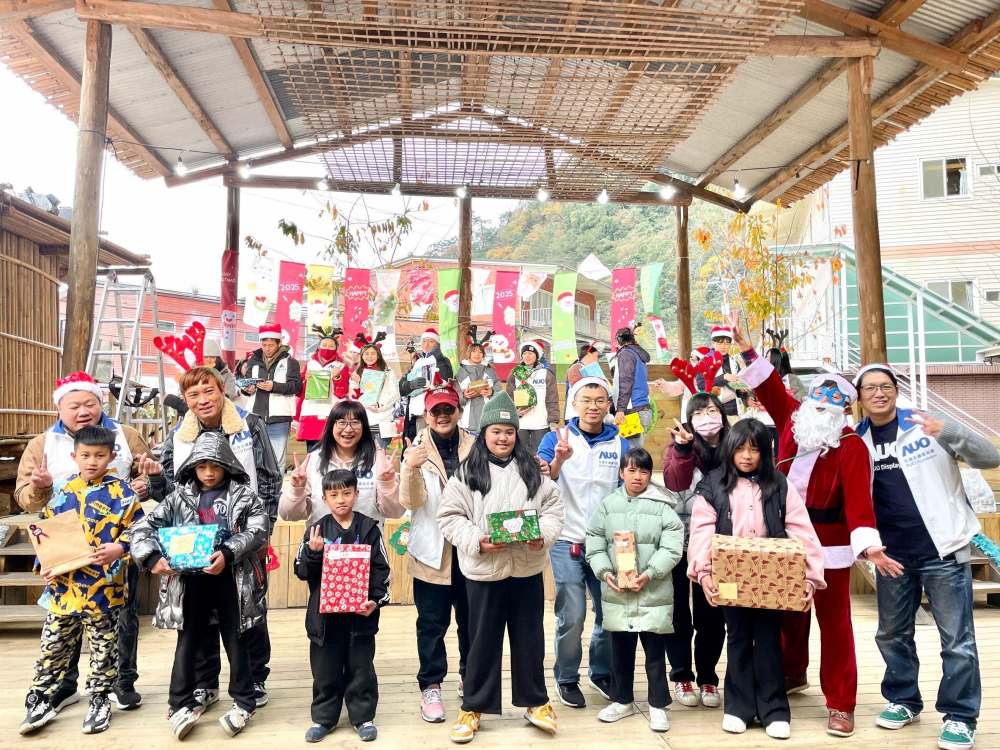 友達永續基金會號召「圓夢計畫」行動連續23年，由同仁凝聚內部愛心與資源送往偏鄉，累積為逾萬名兒童圓夢，實踐友達共創共好的永續精神。