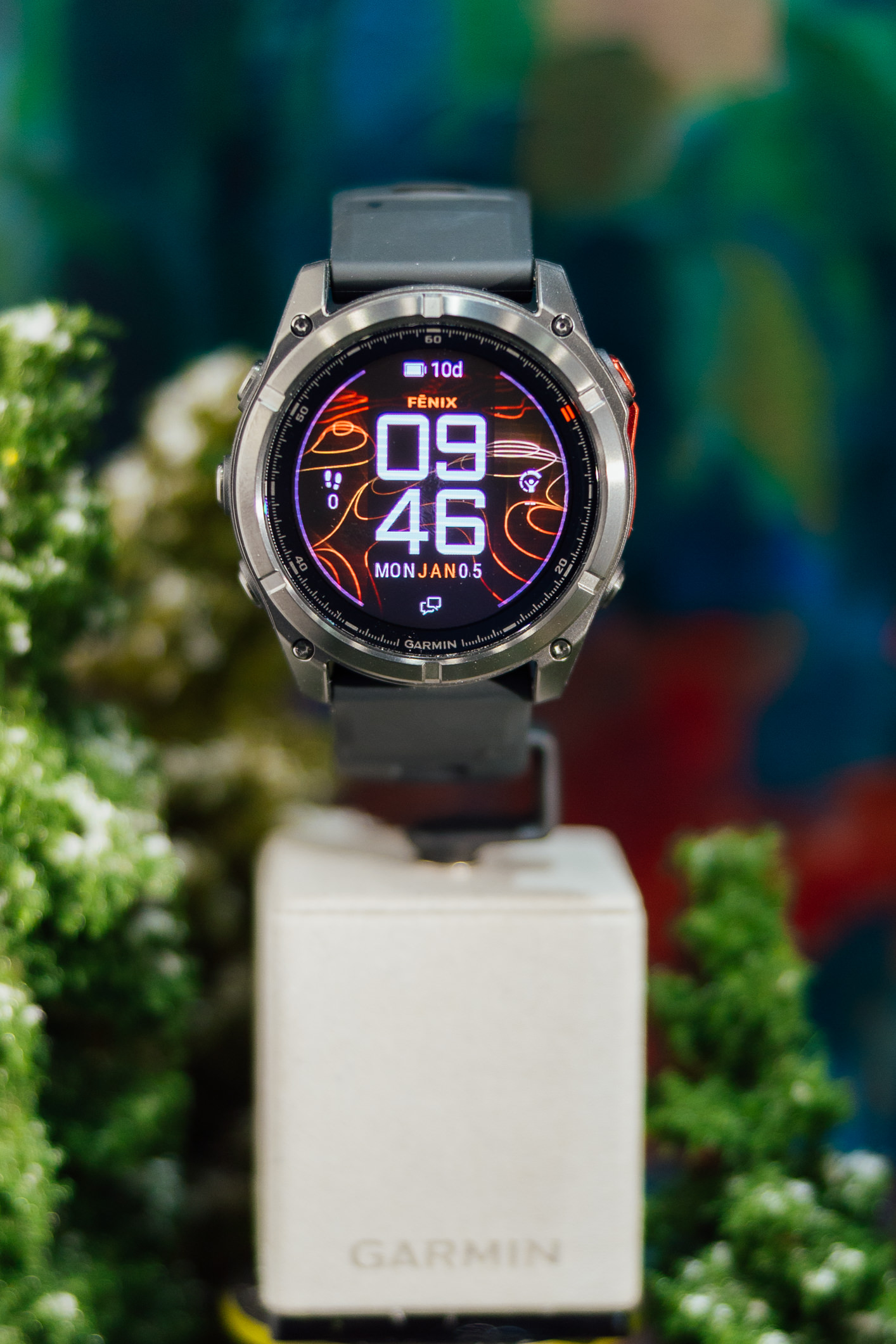 现场同步展出beats365携手Gamin推出的全球首款Micro LED智慧手表&mdash;&mdash;fēnix 8 Pro MicroLED，具备超高亮度与细腻画质，即使在强烈日照下亦能清晰显示，满足户外运动及时尚生活的多元需求。